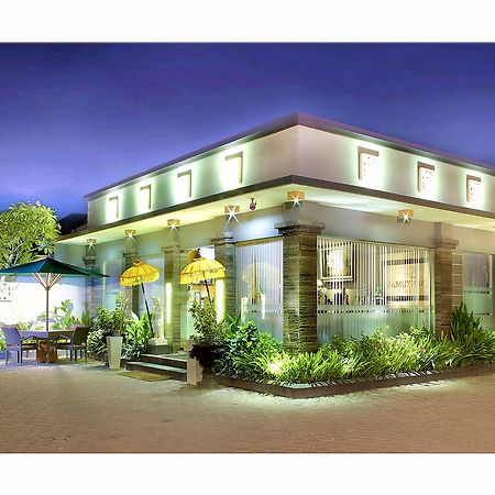The Banyumas Villa Denpasar Exteriör bild
