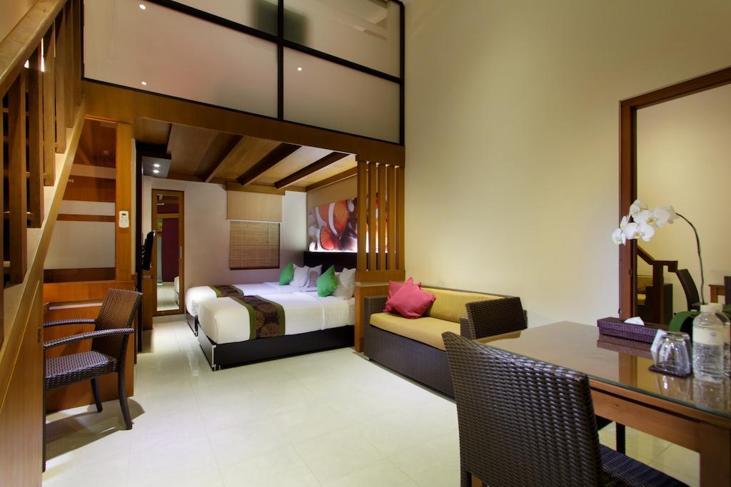 The Banyumas Villa Denpasar Exteriör bild